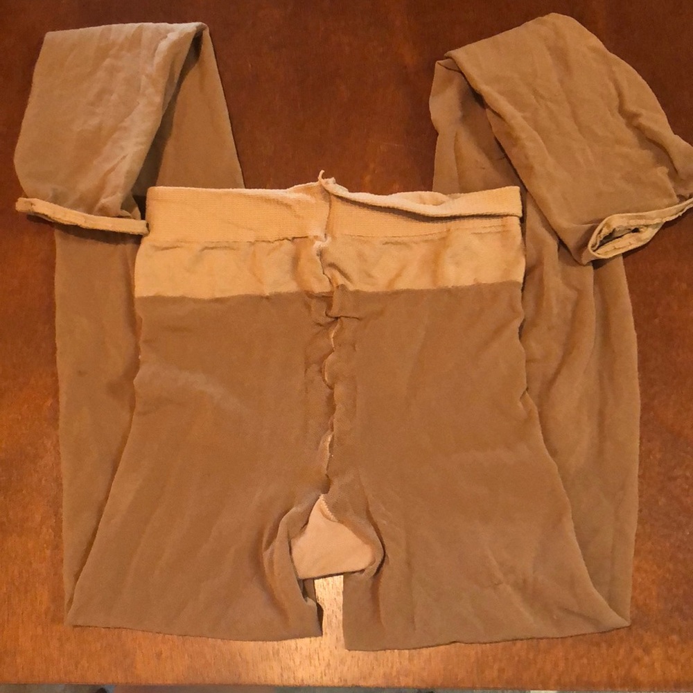 Hooters pantyhose